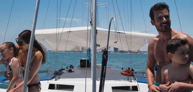 Kolonahe Catamaran Tour to Deer Island