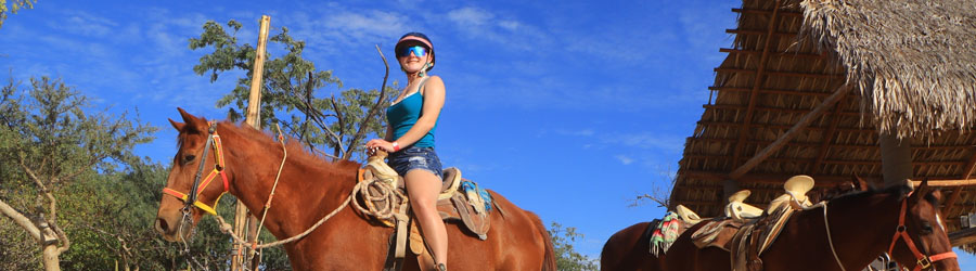 Paseos en Caballo por el Parque de Aventuras Wild Canyon 1