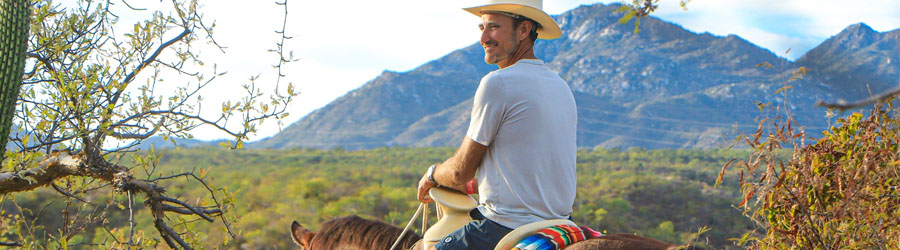 Paseos en Caballo por el Parque de Aventuras Wild Canyon 2