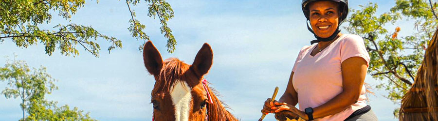 Paseos en Caballo por el Parque de Aventuras Wild Canyon 5