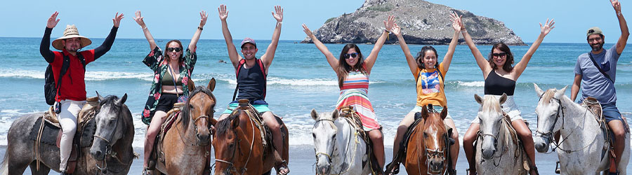 Mexico Pacific Beach Horseback Tour in Stone Island 4
