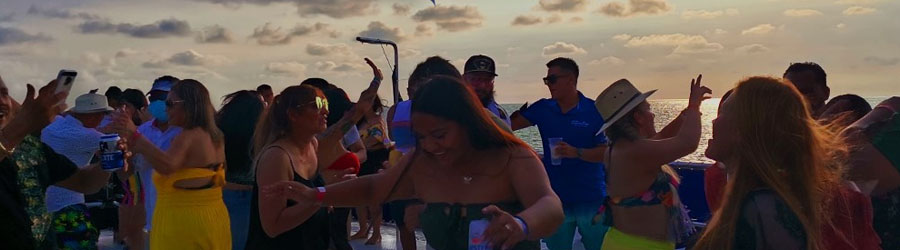 Mazatlán Sunset Booze Cruise & Live Banda Party 7