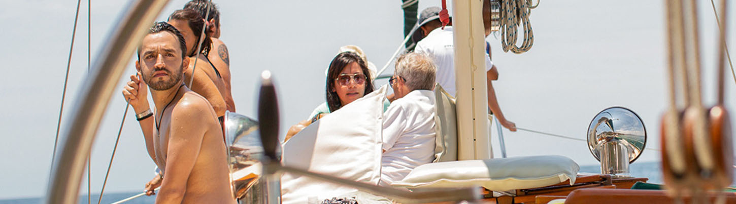 45' Private Luxury Sailboat Charter in Puerto Vallarta 7