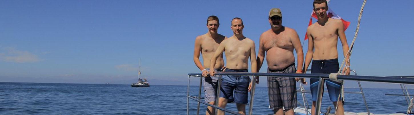 Crucero por la Bahía Cielito Lindo hacia Playa Las Animas 5