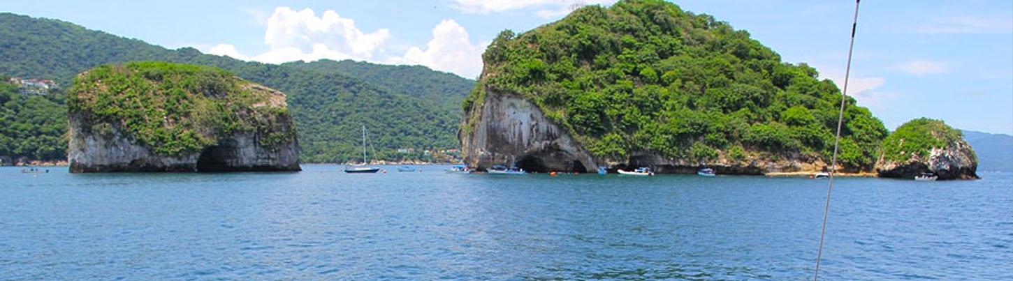 Trimaran Whale Watching Puerto Vallarta 3