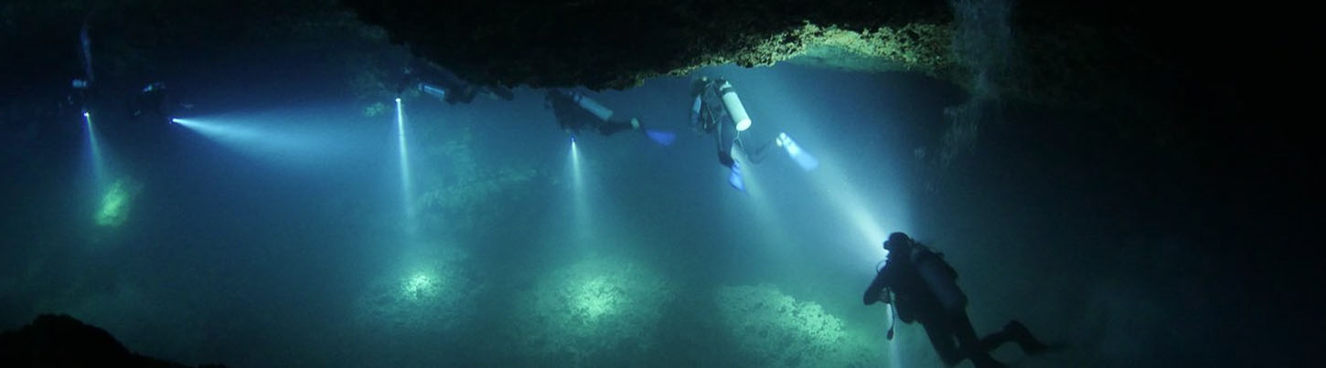 Cenote Diving 1