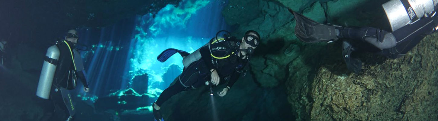 Cenote Diving 2