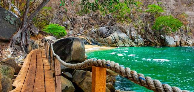 Los Colomitos Hike & Snorkel Eco Tour